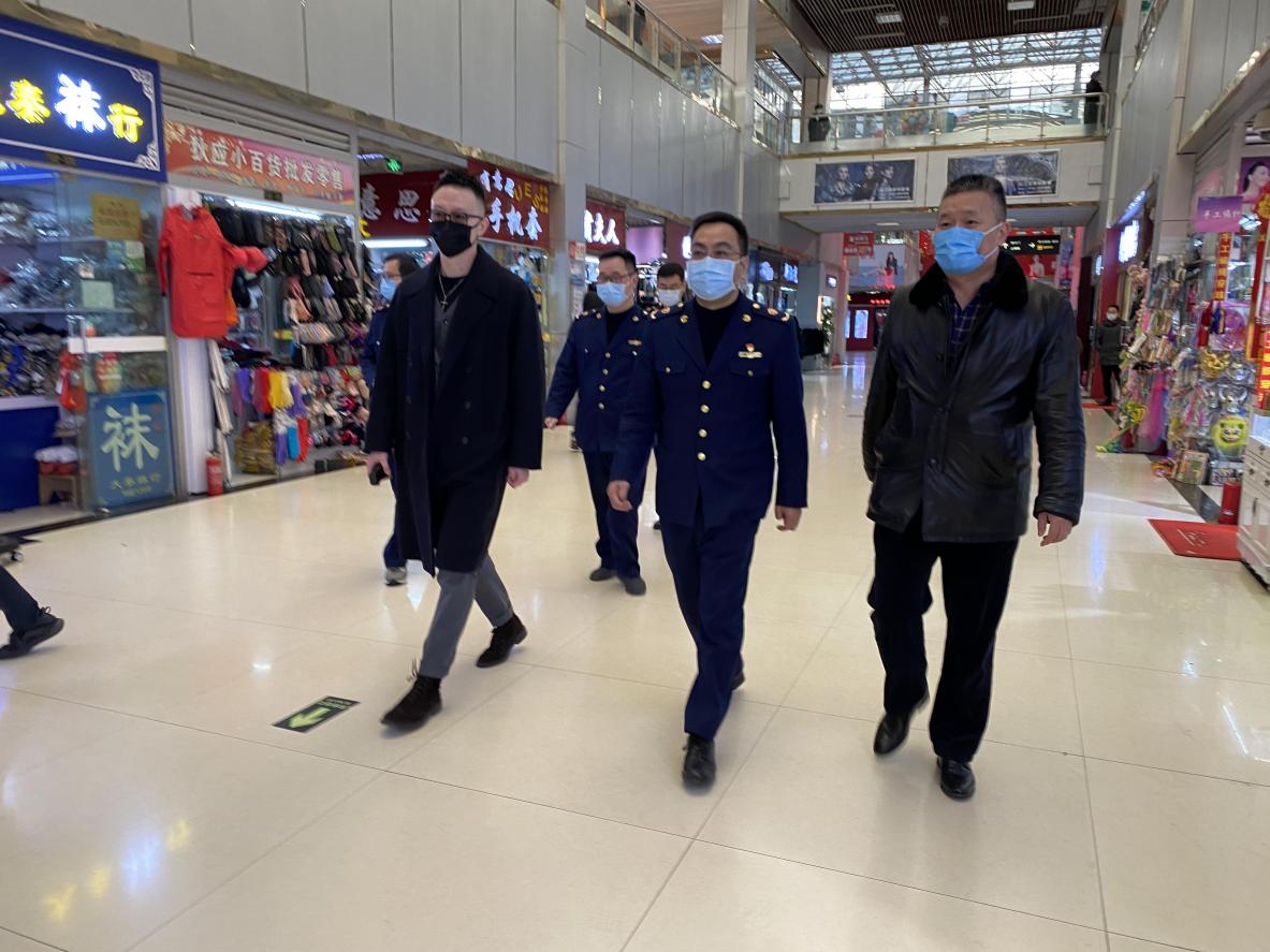 拱墅区市场监管局党委书记、局长赵斌莅临钱江商城 检查疫情防控工作